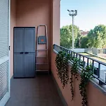 Bright One-Bedroom Apartment With Terrace In Milan
